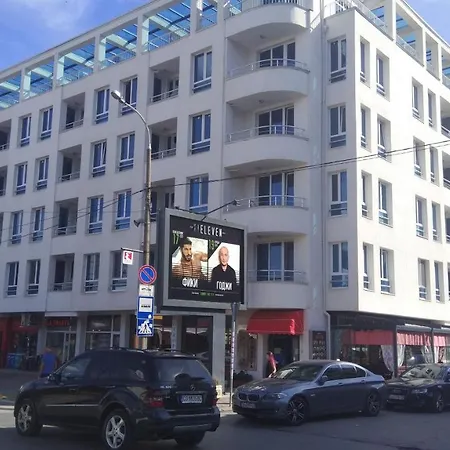 Luxury * Szófia